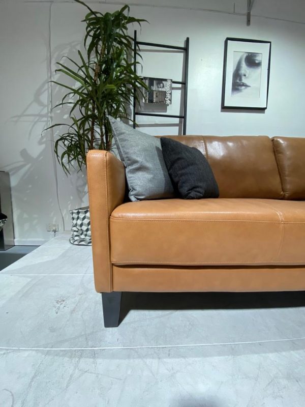 Bọc da ghế sofa không chỉ vì độ bền tốt 