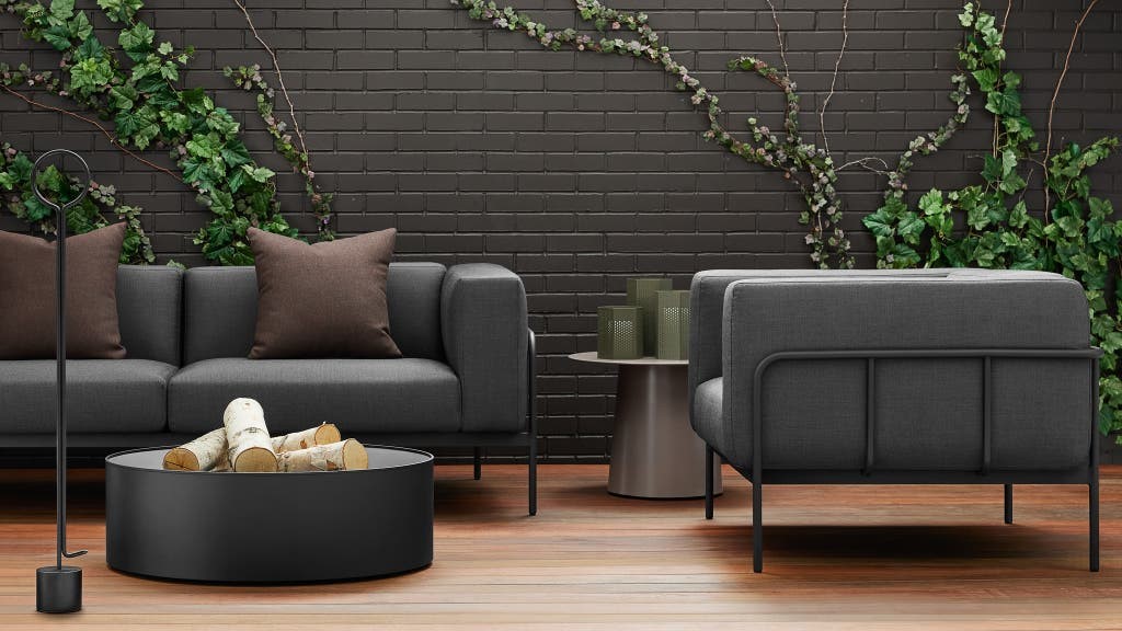 Cách sắp xếp ghế sofa hoàn hảo cho không gian phòng khách ngoài trời
