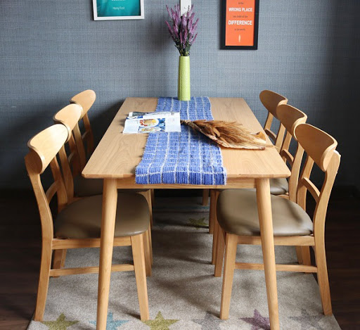 Những bộ bàn ghế gỗ trong nhà bếp và công dụng của đệm ghế