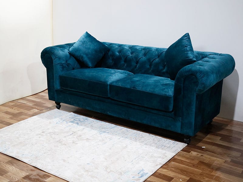 Vệ sinh và bảo quản sofa nhung không còn là chuyện khó khăn đối với bạn
