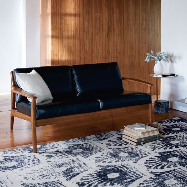 Vì sao nên chọn Sofa gỗ cho phòng khách nhà bạn?