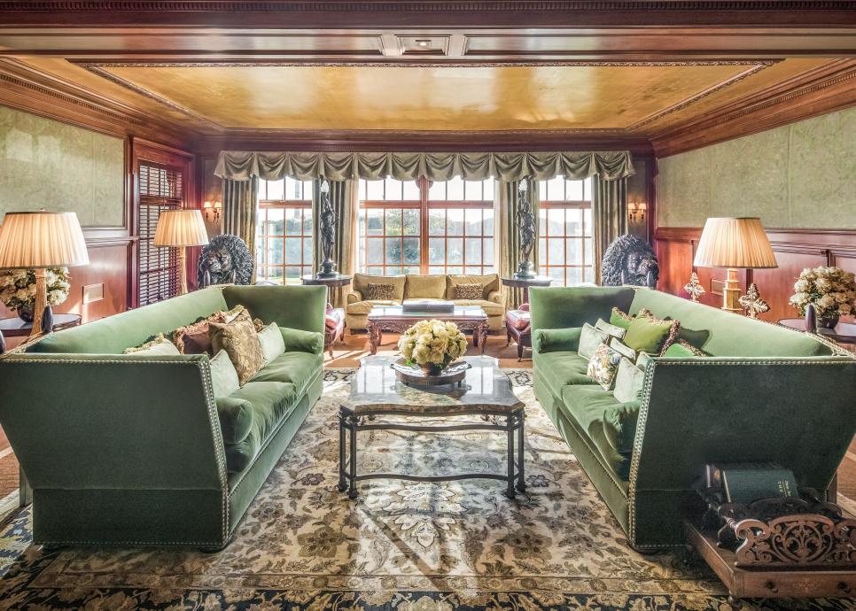 Ý tưởng thiết kế phòng khách theo phong cách cổ điển – truyền thống phương Tây