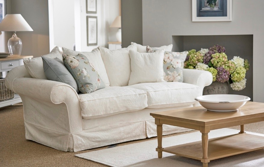 Cách bảo quản các loại vải bọc sofa lâu năm