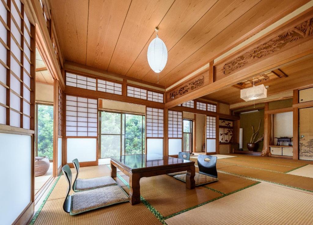 Lấy cảm hứng với lối trang trí phòng khách phong cách Nhật Bản