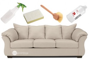 14 điều bạn làm đang làm hỏng ghế sofa của bạn