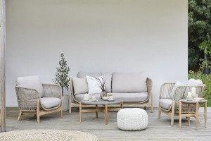 Các thiết kế sofa sân vườn cực kì phong cách cho không gian ngoài trời của bạn