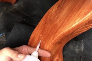 Cách xử lý vết nứt trên khung gỗ ghế sofa
